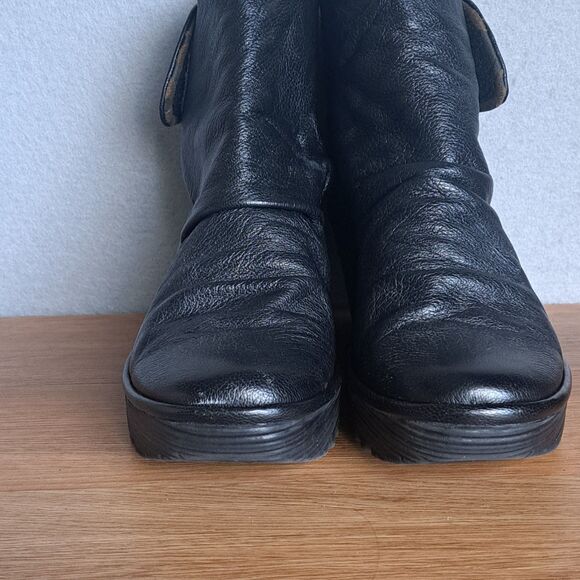 Fly London Yegi Wedge Ankle Booties Women’s 39 8.5 Black Leather Platform Shoes - Picture 2 of 12